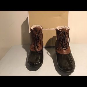 MK rain or snow boots